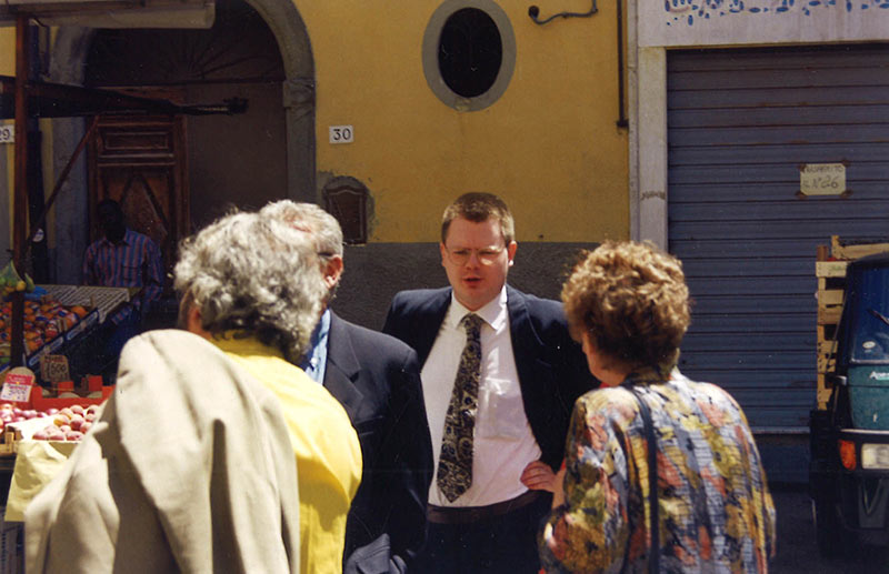 Massimiliano Savona, scrittore e saggista, nel 1999 – Mandare tutto all’aria